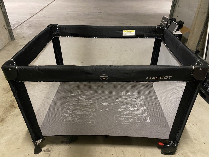 baby love travel cot