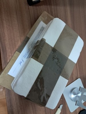 Foto dell'oggetto di un acquirente verificato