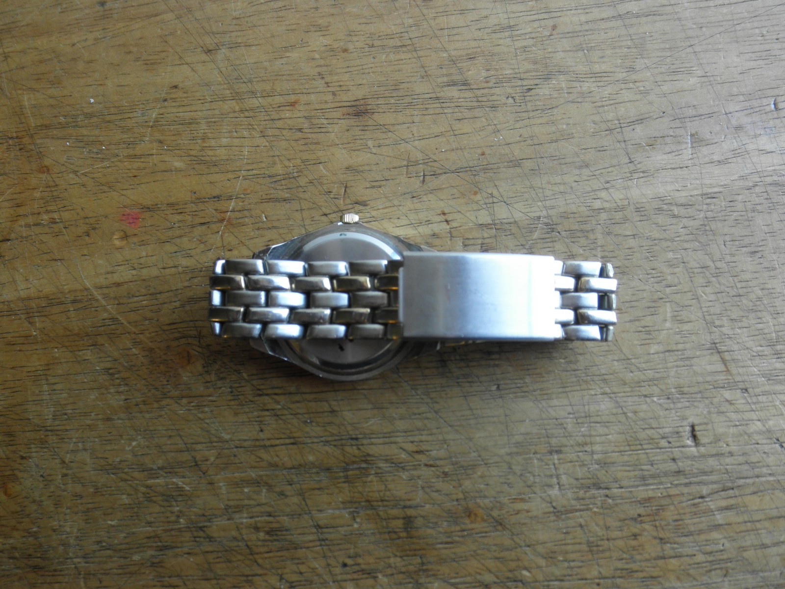 Vintage Embassy By Gruen Mens Silver Analog Quartz Watch Hours~Date~New Battery