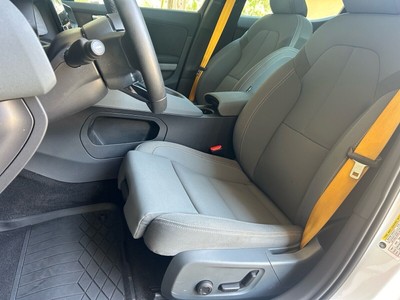 image 4 of interior