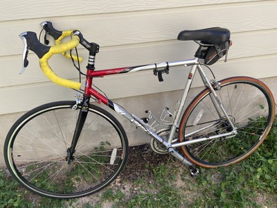 fuji pulsar road bike
