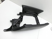 BMW F11 525d 10-14 Armlehne Mittelarmlehne Auflage BMW F11 525d 10-14 04.04.2013 gebraucht Vorschau 5
