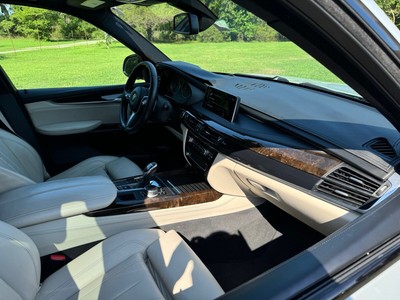 image 3 of interior