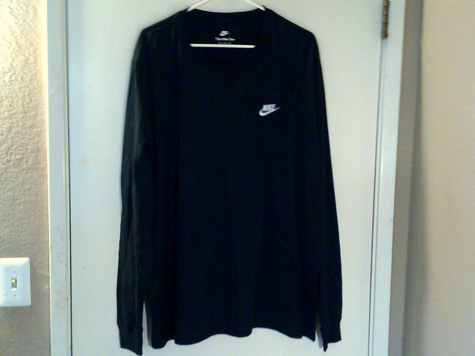 NEW NIKE SPORTSWEAR NEW NIKE SPORTSWEAR
