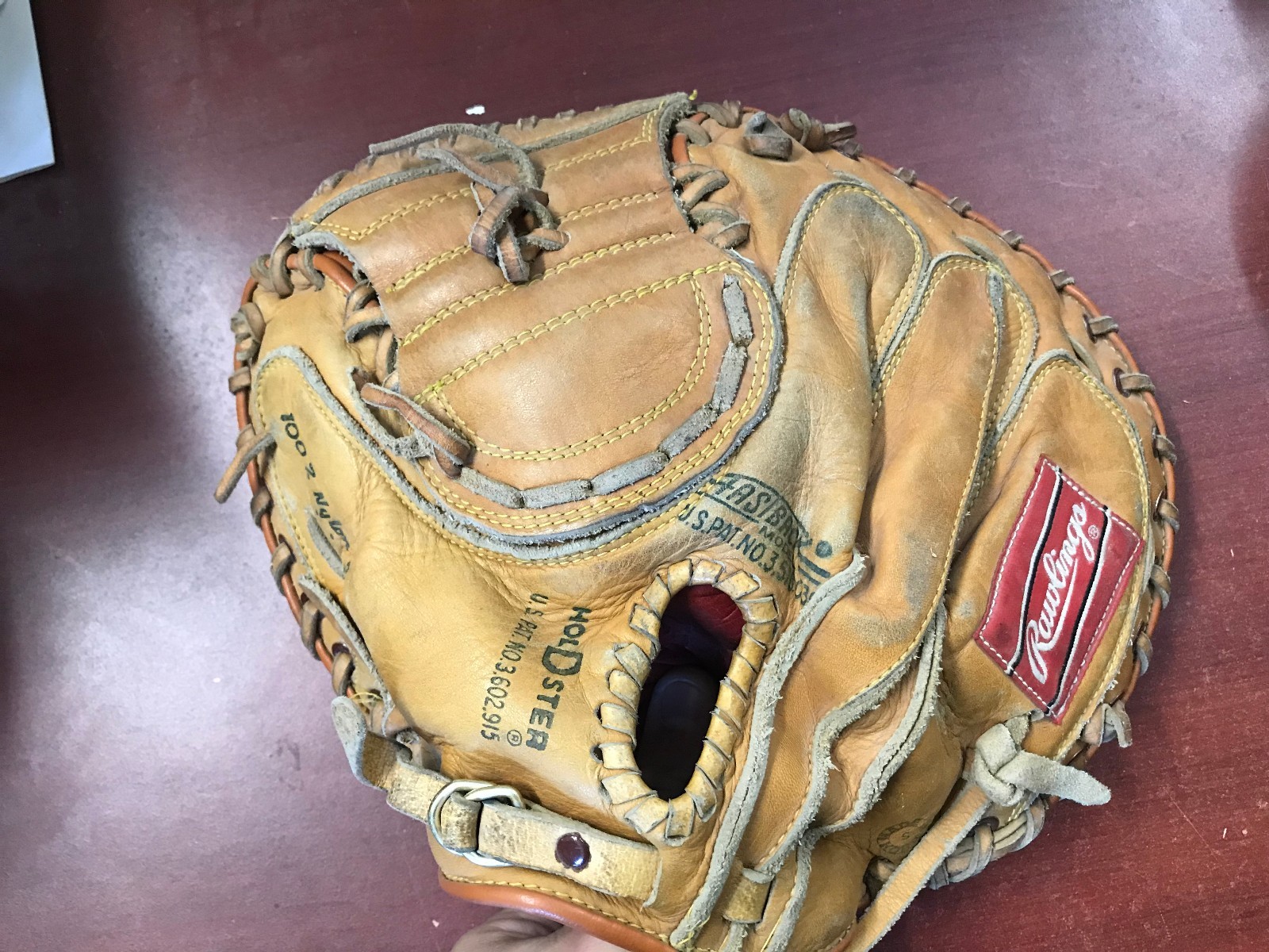 !!!VINTAGE  MITT CATCHER RAWLING RCM30  LEATHER  !!!! WOW !!!