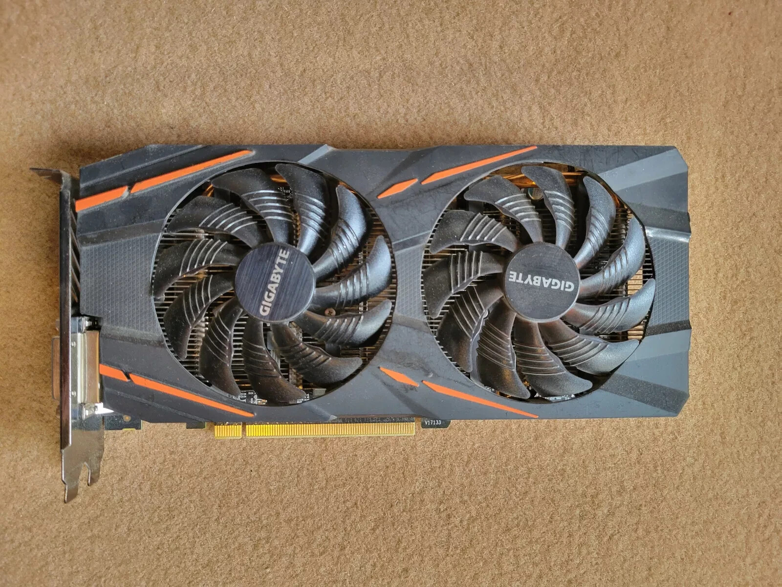 GIGABYTE RX580 4GB 新品 Radeon™ RX 580 GAMING 4G (rev. 1.0/1.1) Key Features