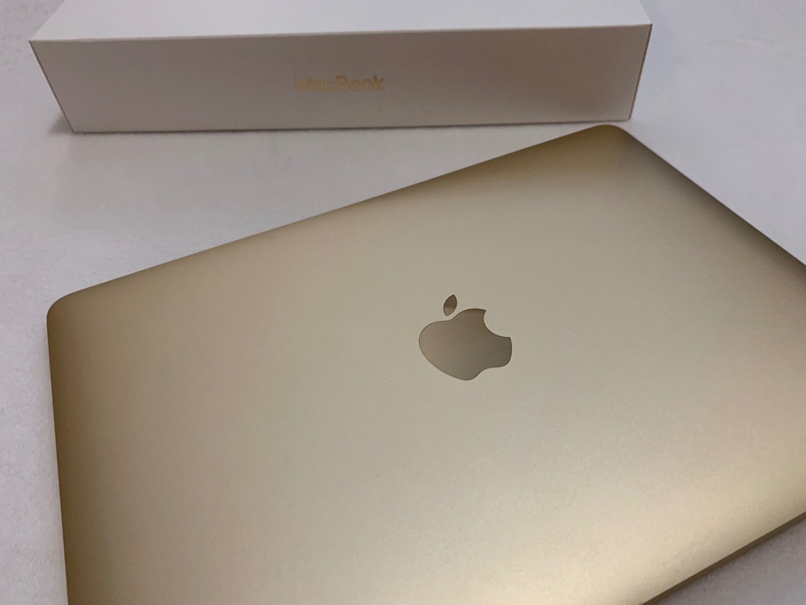 APPLE MACBOOK 12