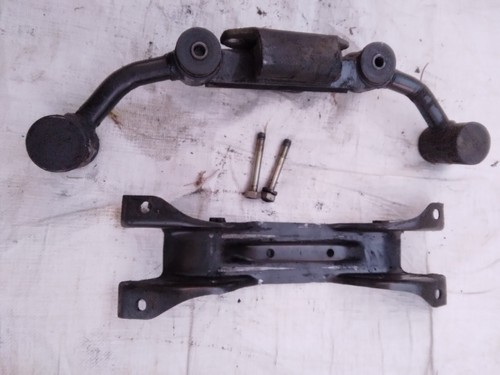 МT☆☆☆ Nissan 300ZX Z31 Manual Transmission Crossmember with Mount