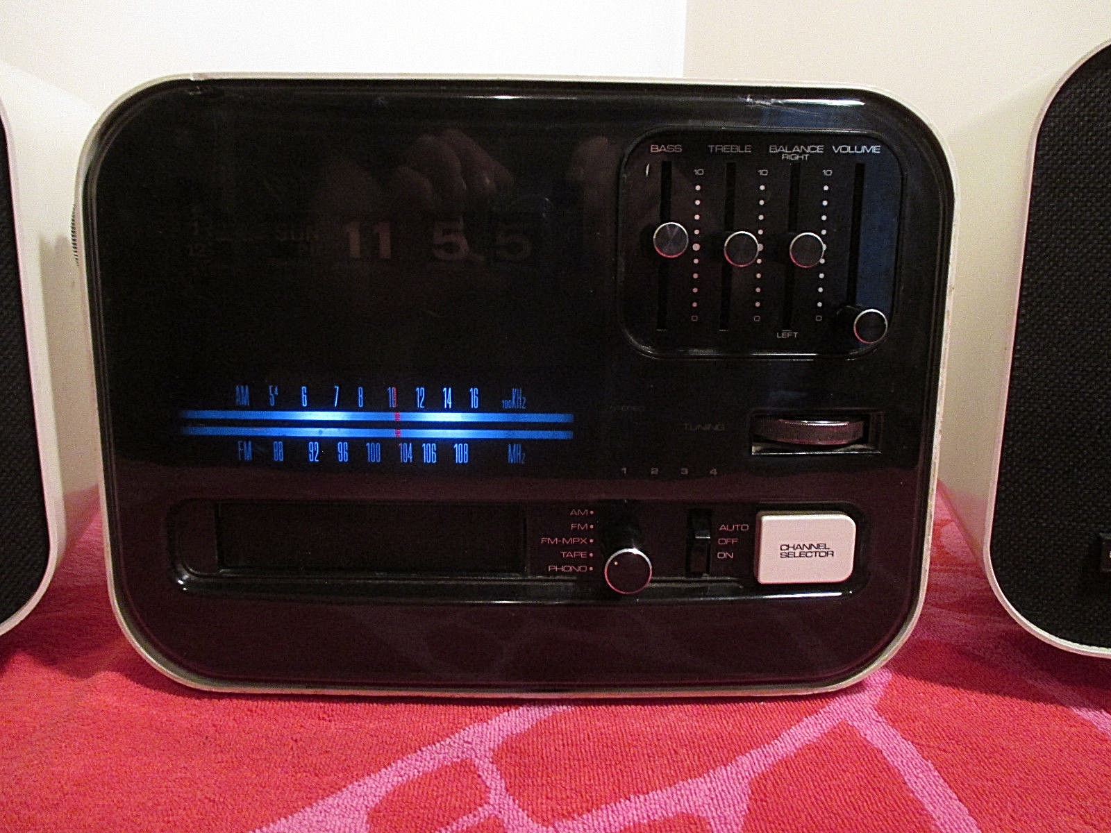 Aircastle TCM-3200 AM/FM Radio 8-Track Space-age Stereo Retro Vintage!