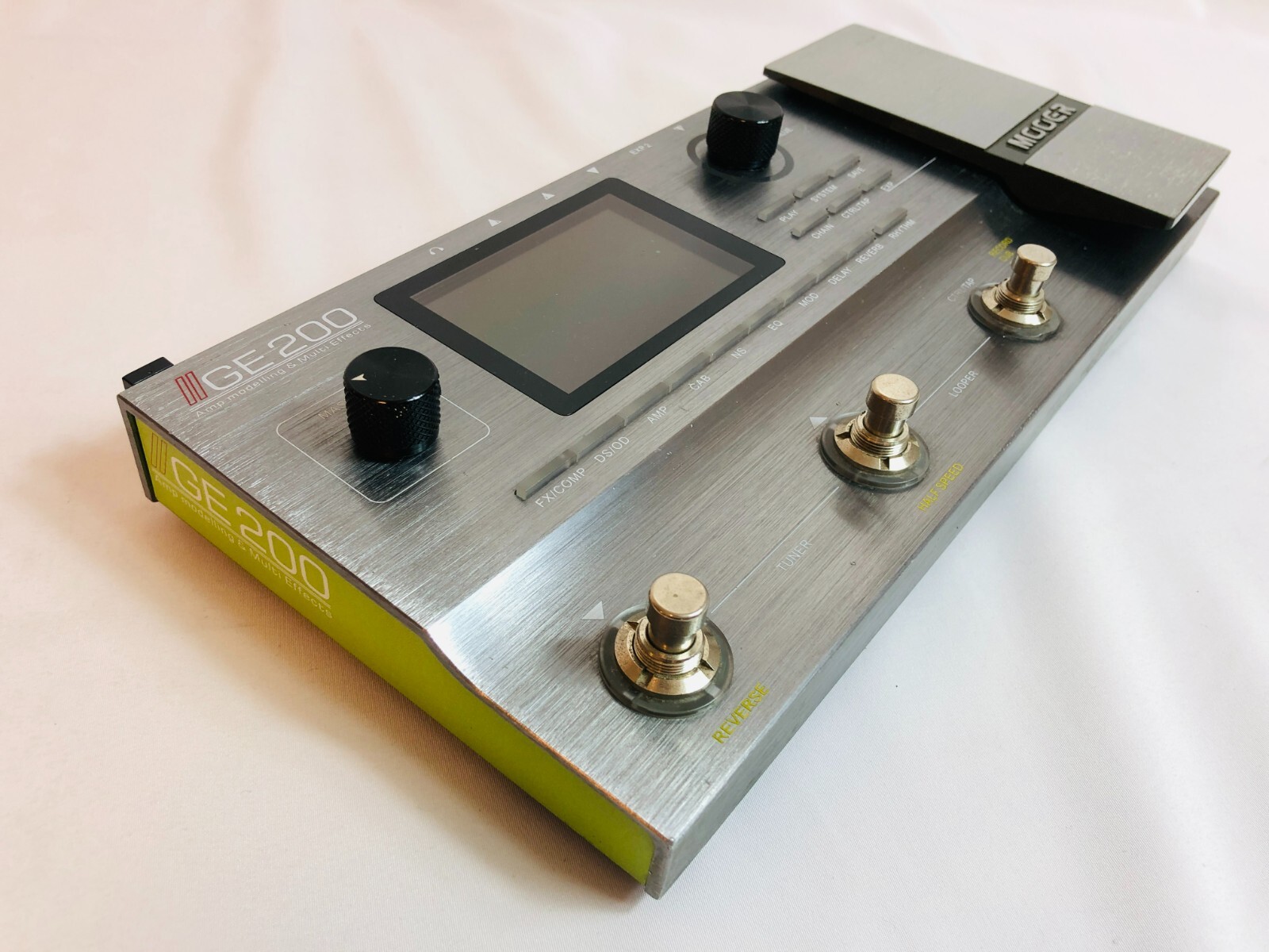 Mooer GE-200 Amp Modeling Electric Guitar Digital Multi