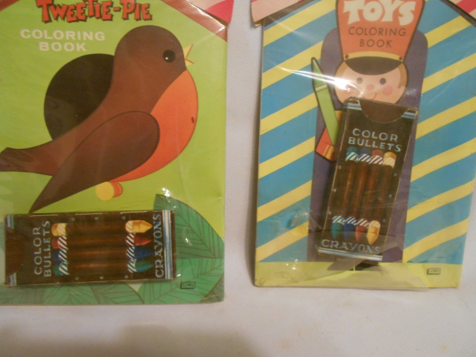 2 pixie pack Handy-Dandy crayon color & books kids toy soldier Tweetie pie bird
