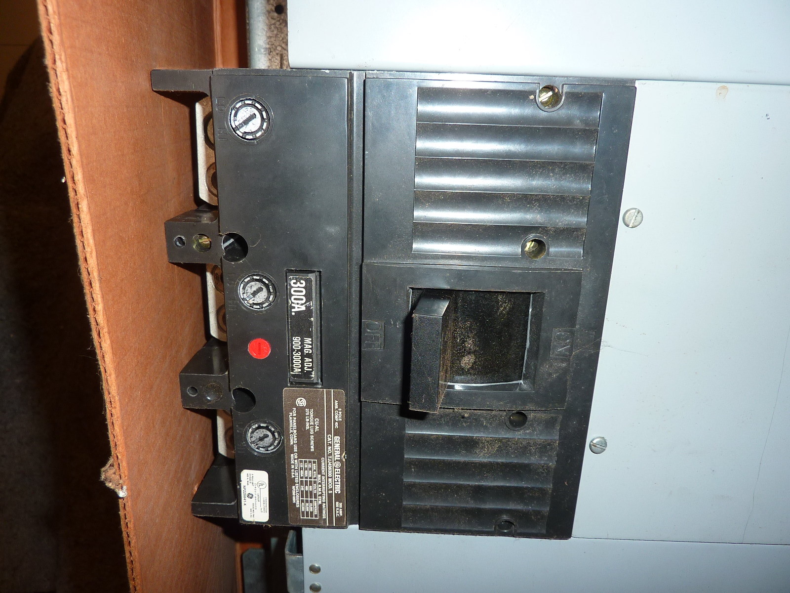 GE Type CCB,1200 AMP,208Y120AC,3p,4w,PANEL INTERIOR,w300A TJJ436300 Breaker,NEW