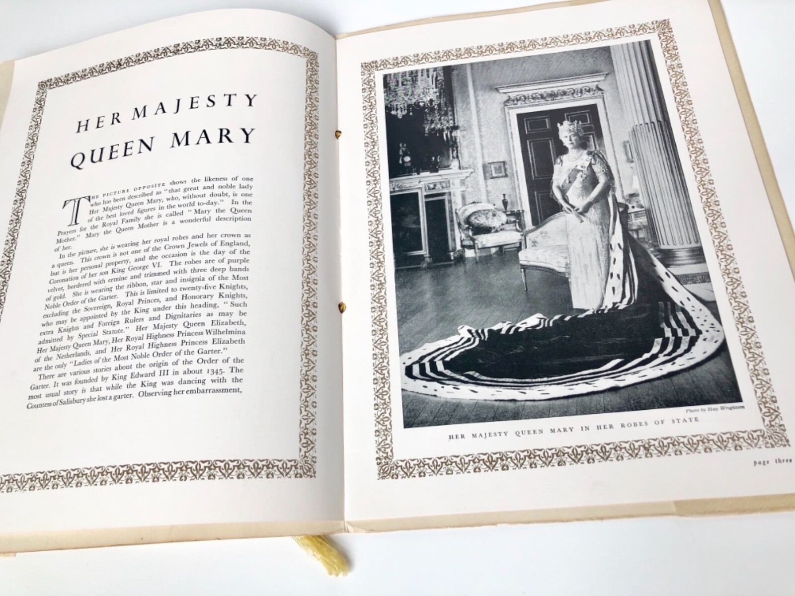 Antique 1950 QUEEN MARY’S CARPET Official Souvenir Booklet Protective Cover