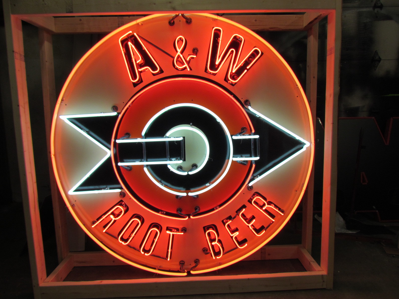 A&W root beer EXIT サイン エンボス A&W root beer EXIT サイン エンボス