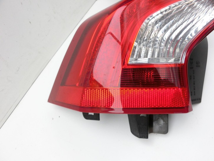 Volvo V60 I 155 10-13 Kombi Rückleuchte Rücklicht Heckleuchte Links orig Volvo V60 I 155 10-13 29.09.2014 31214963... Vorschau 3