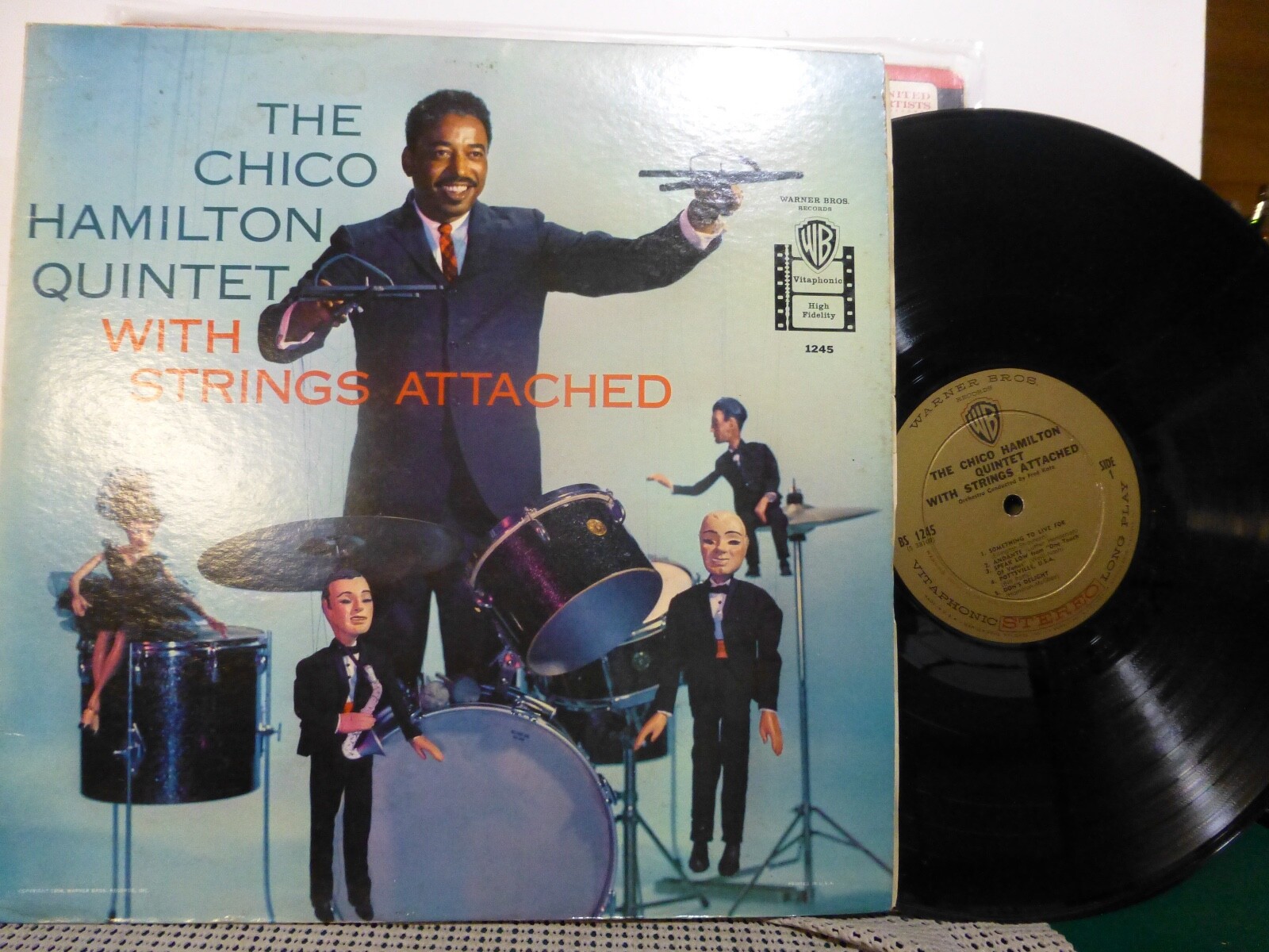 LP Chico Hamilton Original Chico Hamilton Quintet GXF3117PROMO WORLD PACIFIC プロモ /00260 OS02MjEzLmpwZWc.jpeg
