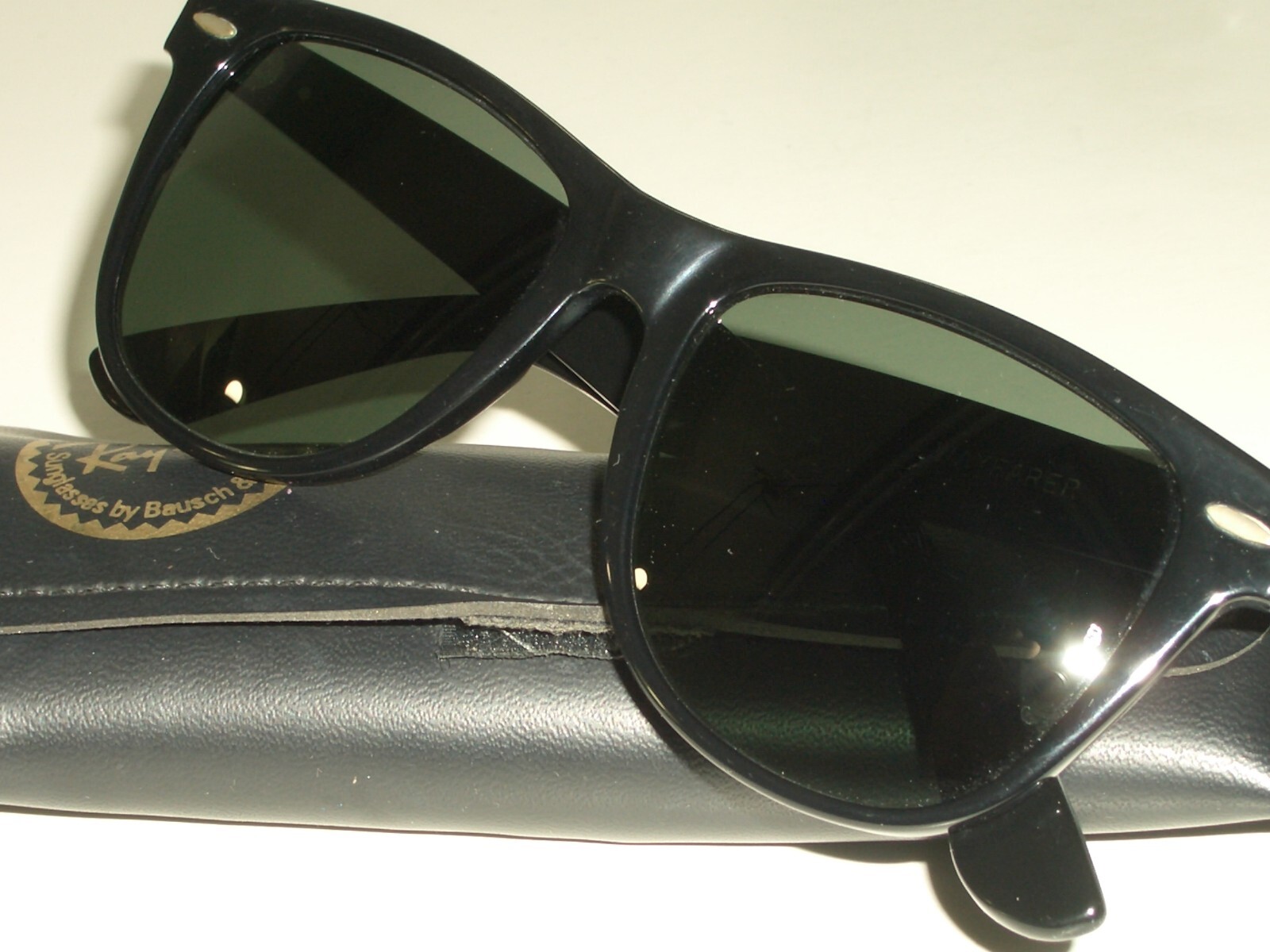 小物 B&L RAY-BAN WAYFARER2 LIMITED EDITION Ray-Ban (B&L) Vintage Sunglasses Wayfarer II Striped Brown