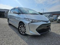 2019 Toyota Estima hybrid grade 4 carplay