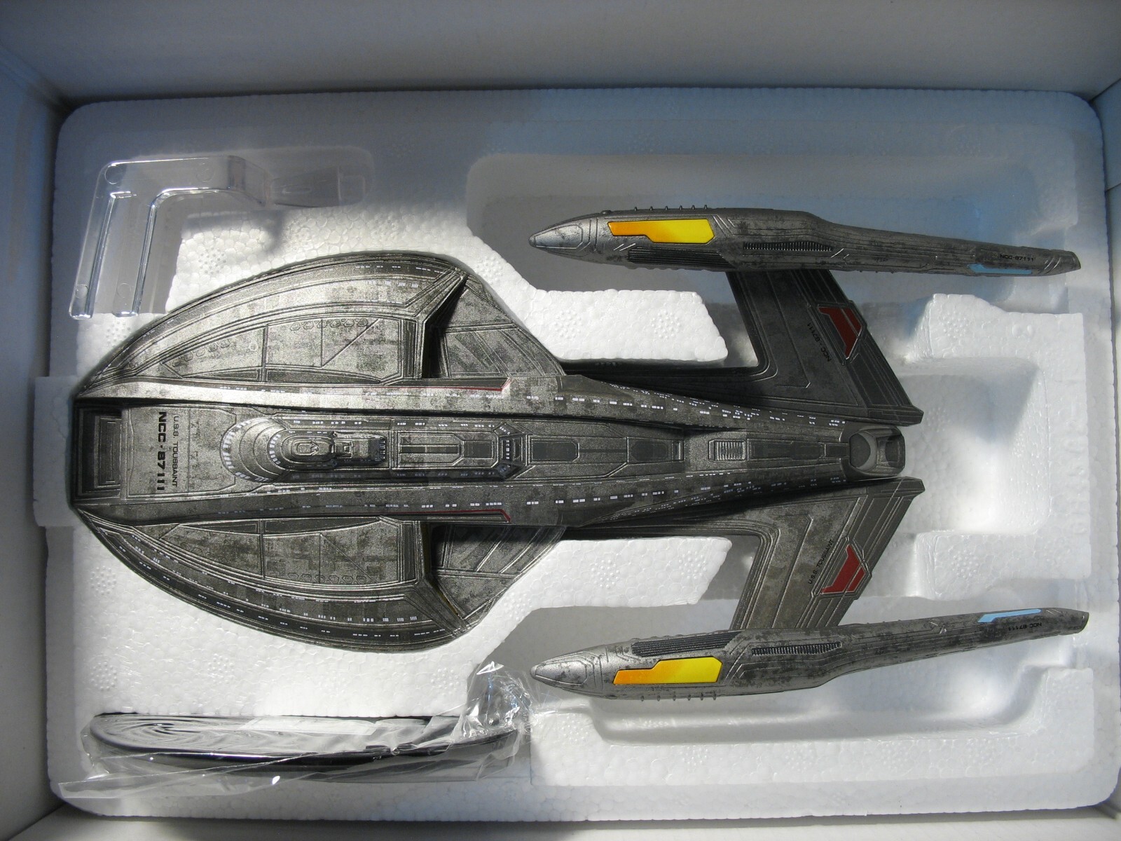スタートレック U.S.S.トゥーサン NCC-87111 USS Toussaint NCC-87111 Starship Star Trek Universe