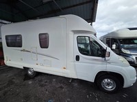 Swift Sundance 580 PR 2 berth compact DIESEL MANUAL 2008/08