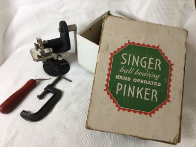 Vintage 1935 Singer Hand Operated Pinker-Ball Bearing Pinking Machine No. 121379