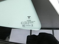 Tesla Model 3 Perf 20-23 Seitenscheibe Dreieckfenster Hinten Rechts Tesla Model 3 Perf 20-23 18.04.2023... Vorschau 2