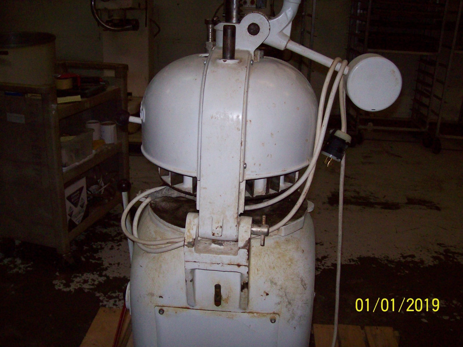 RECORD BUN/ROLL, DOUGH DIVIDER/ROUNDER with 2 plates