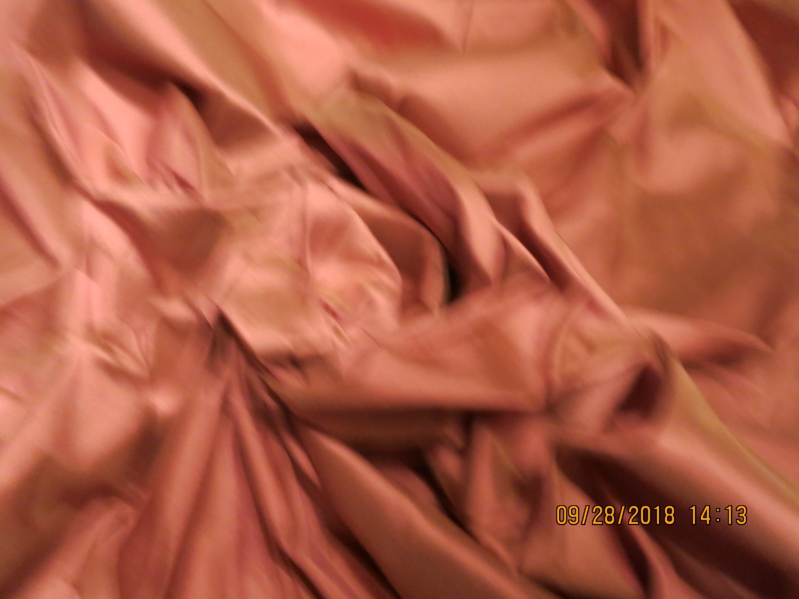 NEW ARR PINK ROSE  DUPIONI SILK ANTIQUE DOLL FRENCH  GERMAN DOLL DRESS 26X12 S56