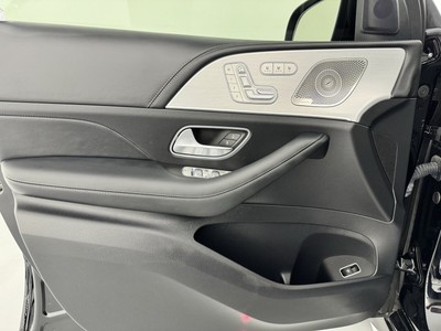 image 1 of interior