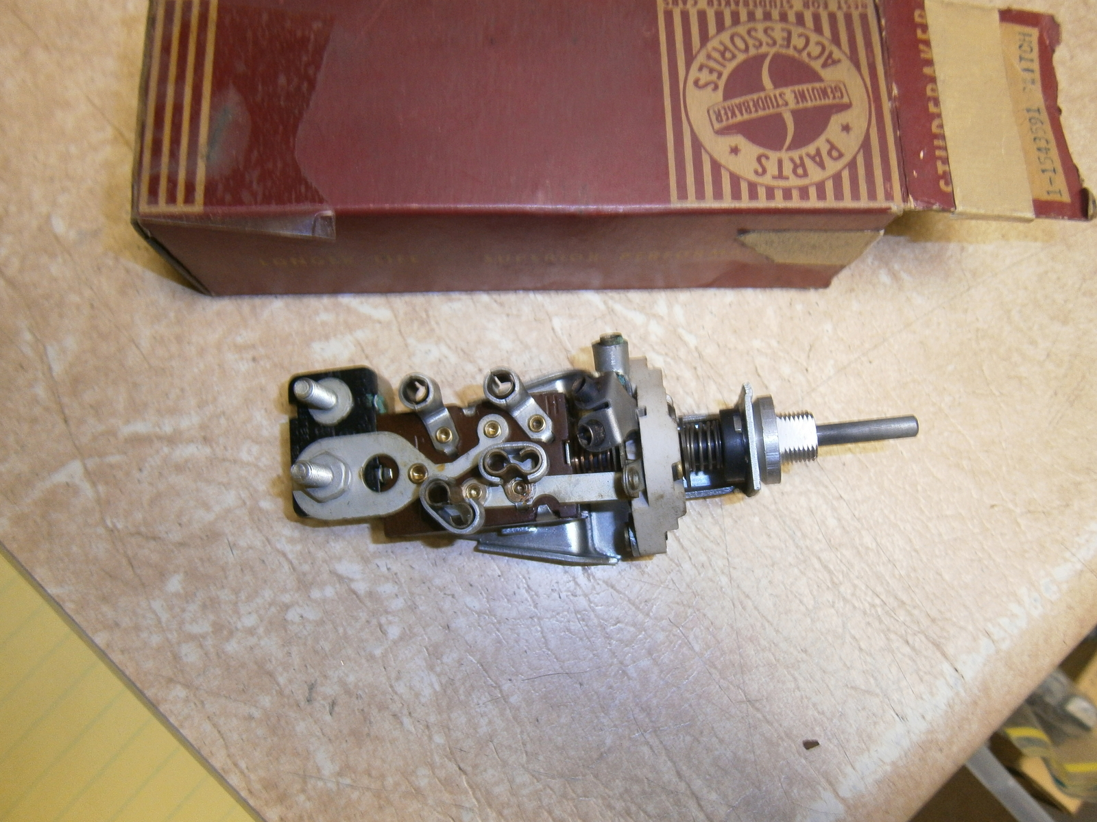 Studebaker 1543591 Headlight Switch 1957 1958 Packard Wagon Sedan NOS