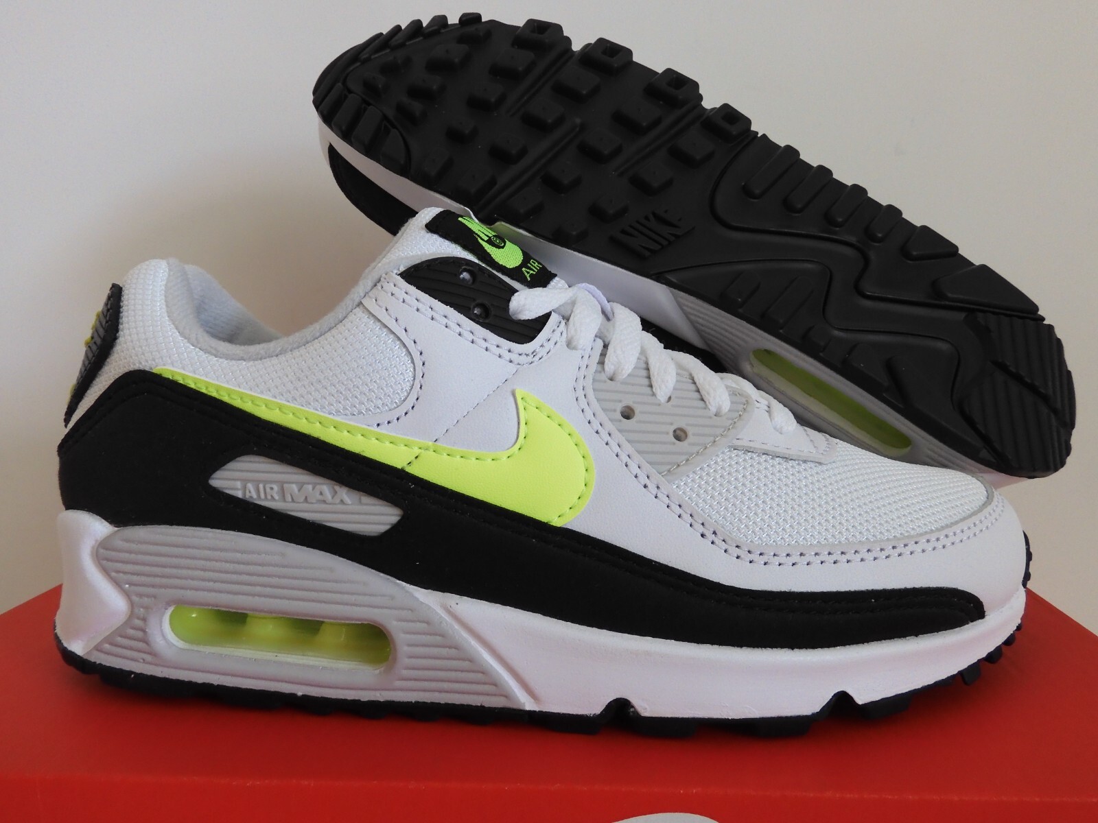 MENS NIKE AIR MAX 90 WHITE-HOT LIME-BLACK SZ 6 [CZ1846-100