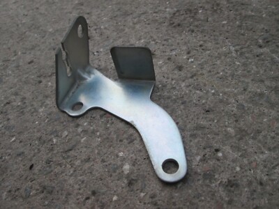 ADO16 AUSTIN MORRIS BMC 1100 1300 LH HANDBRAKE CABLE BRACKET
