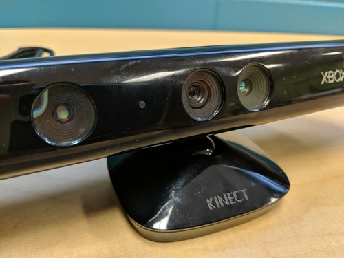 Microsoft Xbox 360 Kinect Motion Sensor Bar Model 1414 Genuine OEM with TV Clip