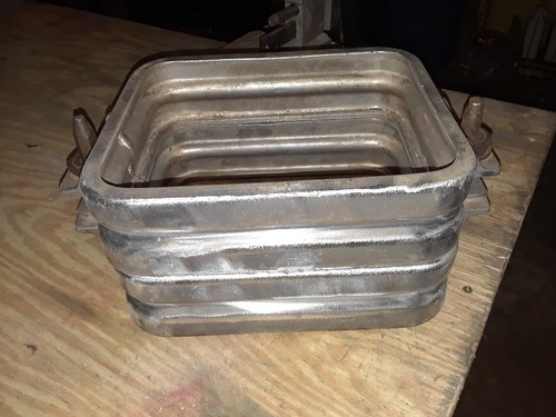 Small sandcasting/foundry flask