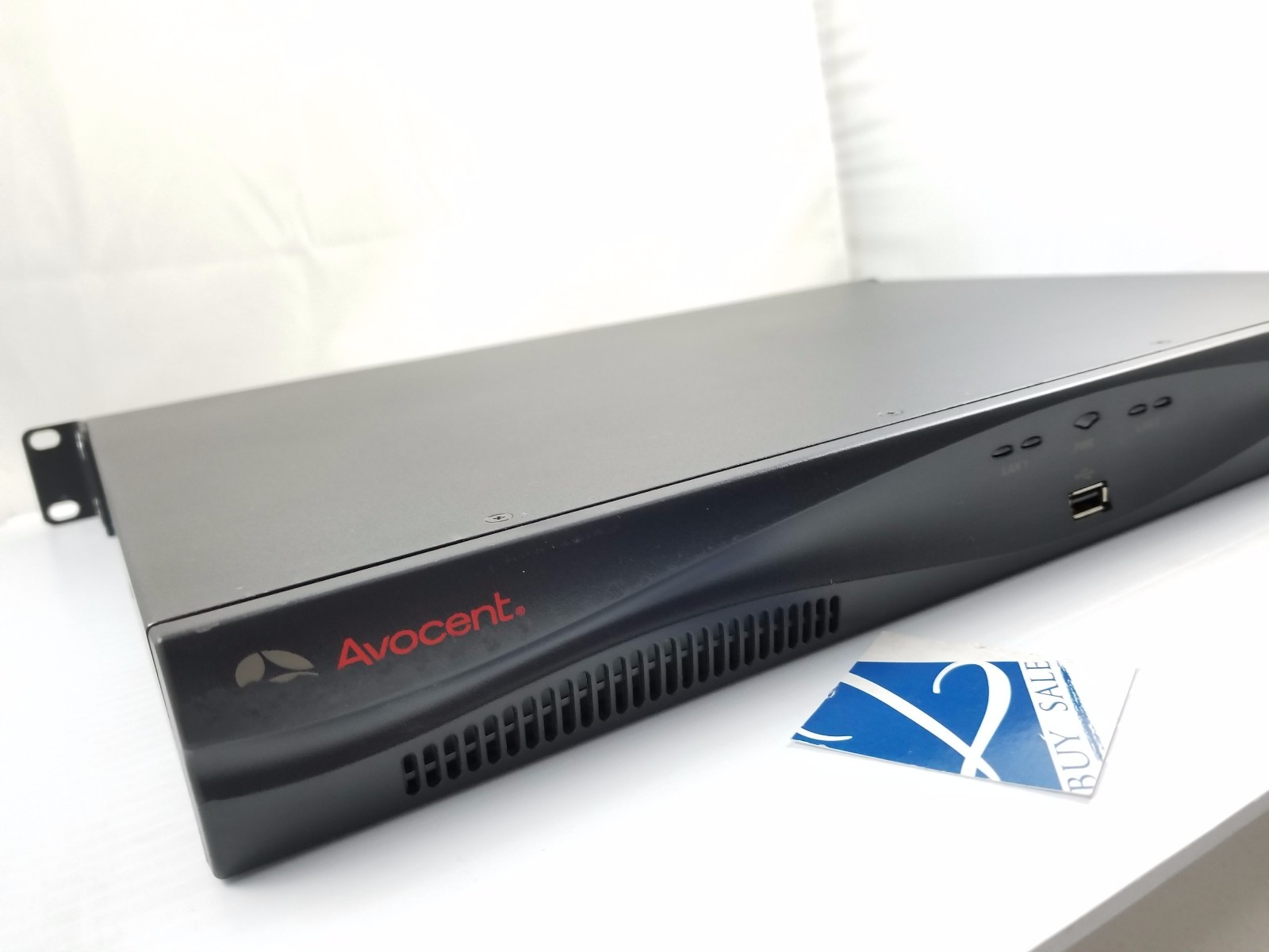 Avocent MPU1016 16-Port, 1 Digital Path, Single-AC input Power Supply w/ racks