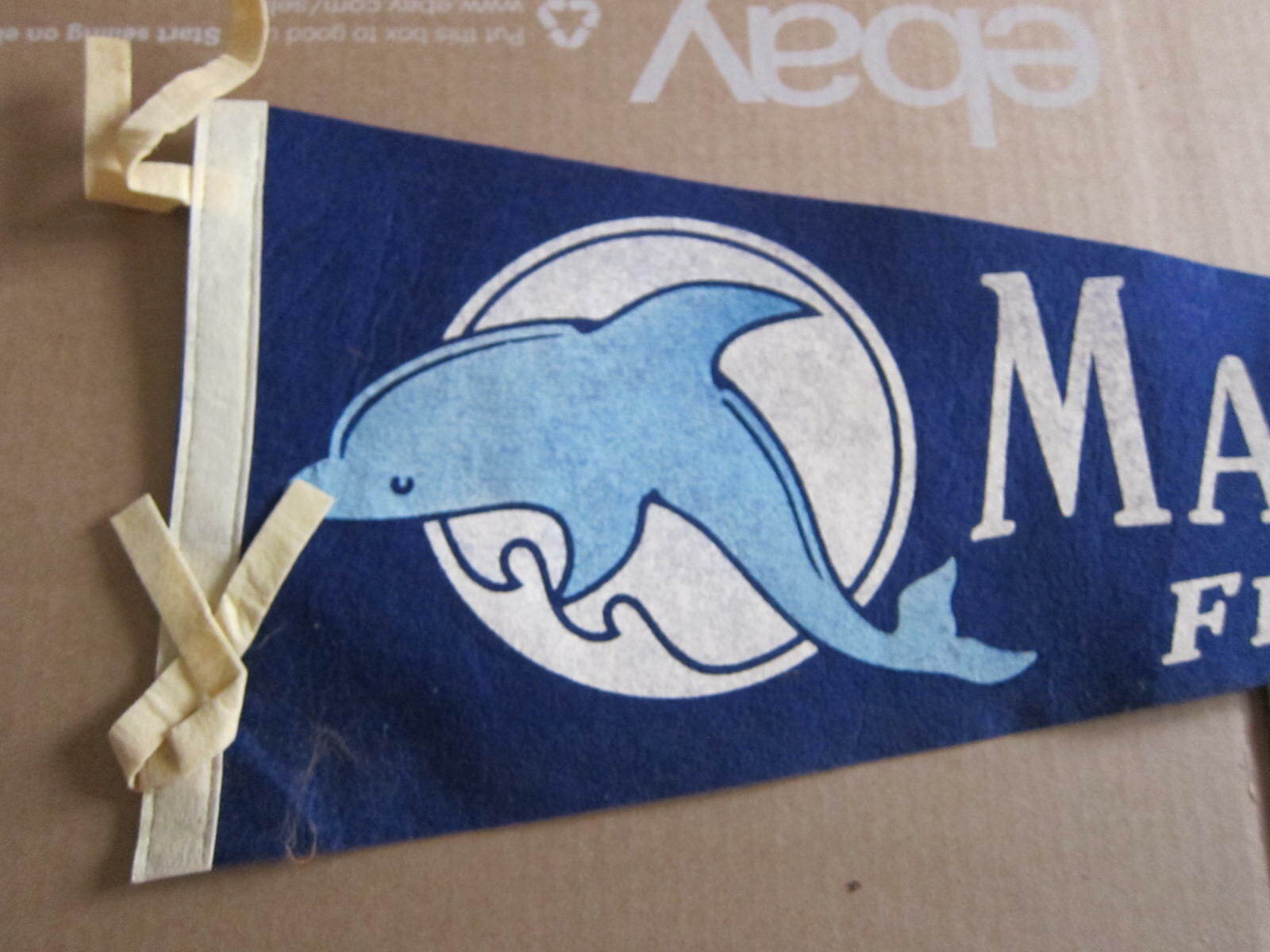 Vintage MARINELAND FL FLORIDA PENNANT * DOLPHIN *