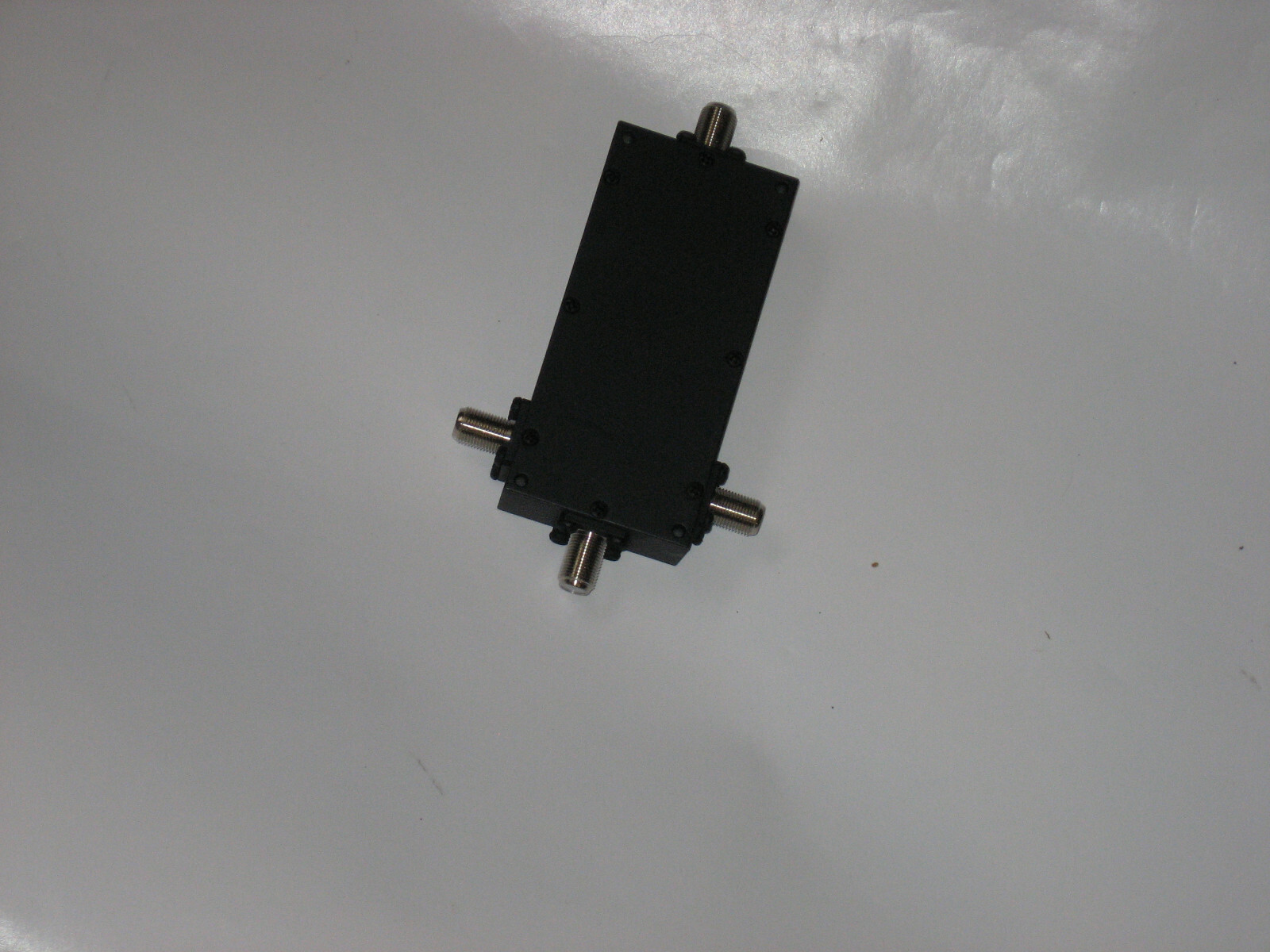 weBoost Wilson 859994 3-Way 75 Ohm -4.8 db Splitter 700-2500 Mhz F-Female