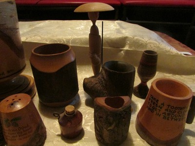 HAND CARVED WOODEN SOUVENIRS VASE/SALT N PEPPER SHAKERS/MISC. ITEMS LOT OF 12