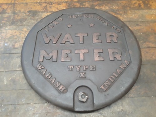 Vintage industrial steampunk cast iron water meter cover lamp base proyect
