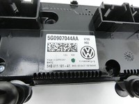 VW Golf 7 VII Variant 13-17 Bedienteil Bedienelement Heizung Klimabedienteil VW Golf 7 VII Variant 13-17 14.01.2014... Vorschau 7