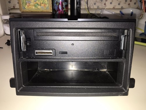 Kenwood KDC-152 MP3/Aux/CD In Dash Stereo