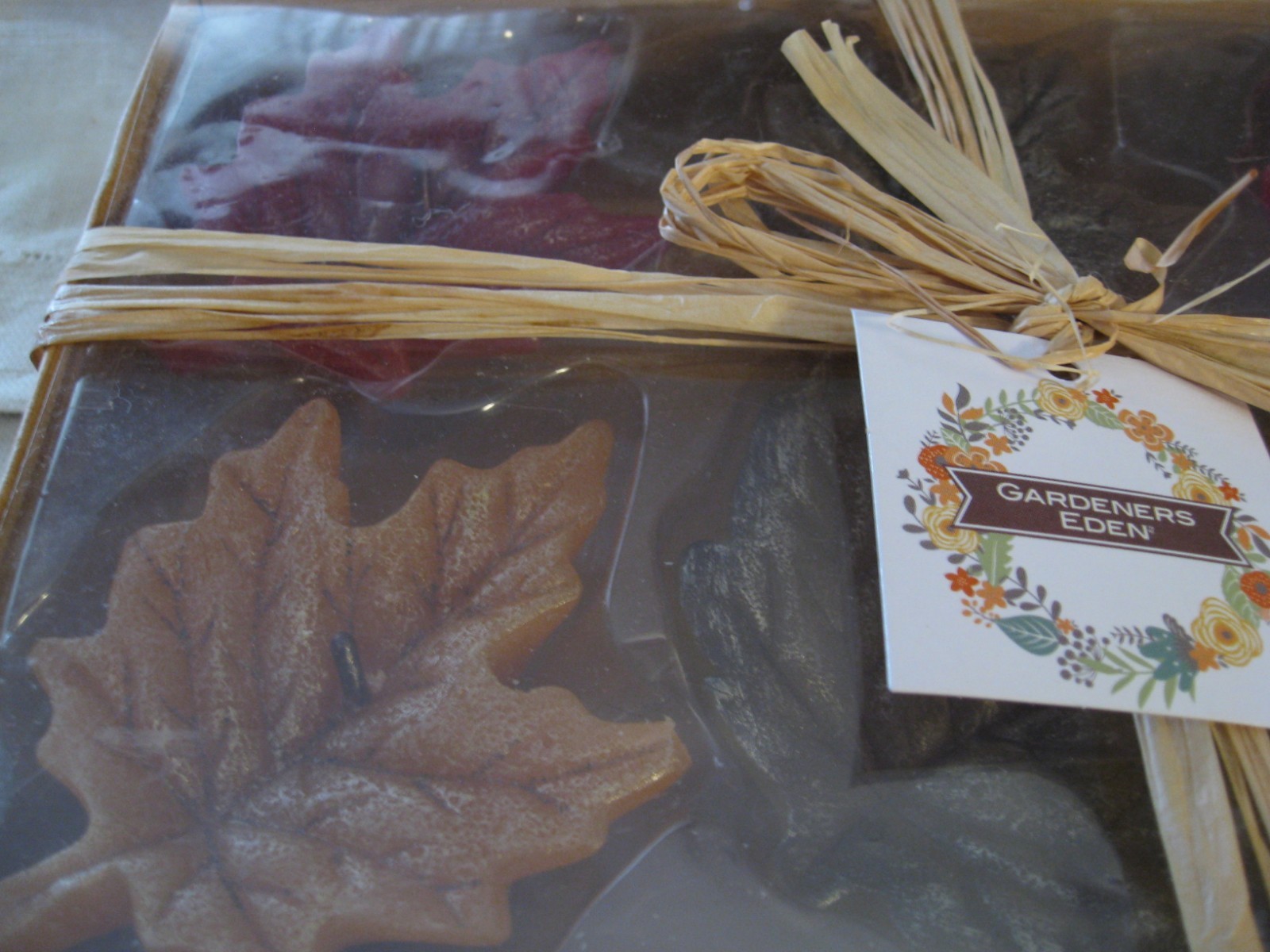 Set 6 Harvest-Fall-Leaves-Autumn-Multi-Color-Floating-Thanksgiving-Candles EC