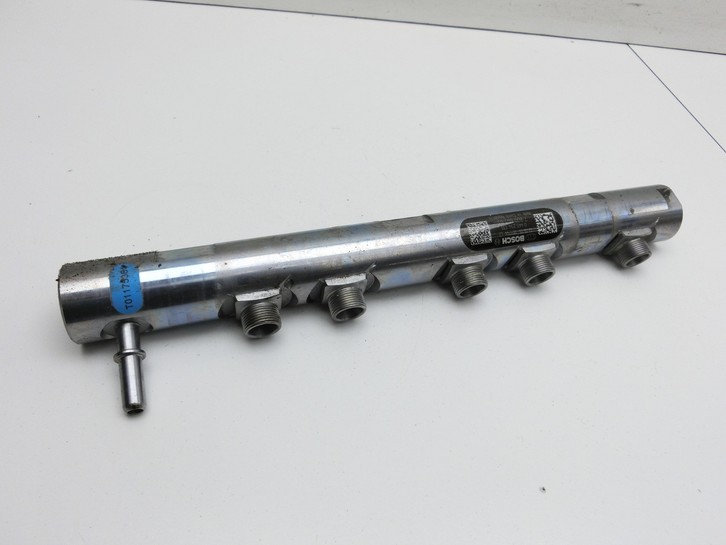 BMW X1 E84 LCI 12-15 2,0d 160KW Einspritzleiste Düsenstock Einspritzanlage BMW X1 E84 LCI 12-15 29.10.2012 7800601... Vorschau 2