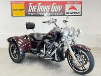 2022 Harley-Davidson Freewheeler 114 Trike with Full Hand Controls - 900 Miles 