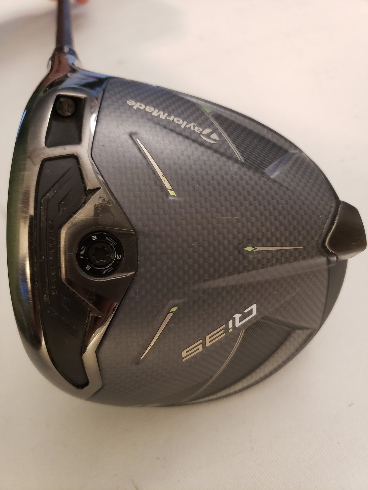 Used TaylorMade Qi35 Driver 9* - Fujikura Ventus 5-R - Regular - RH