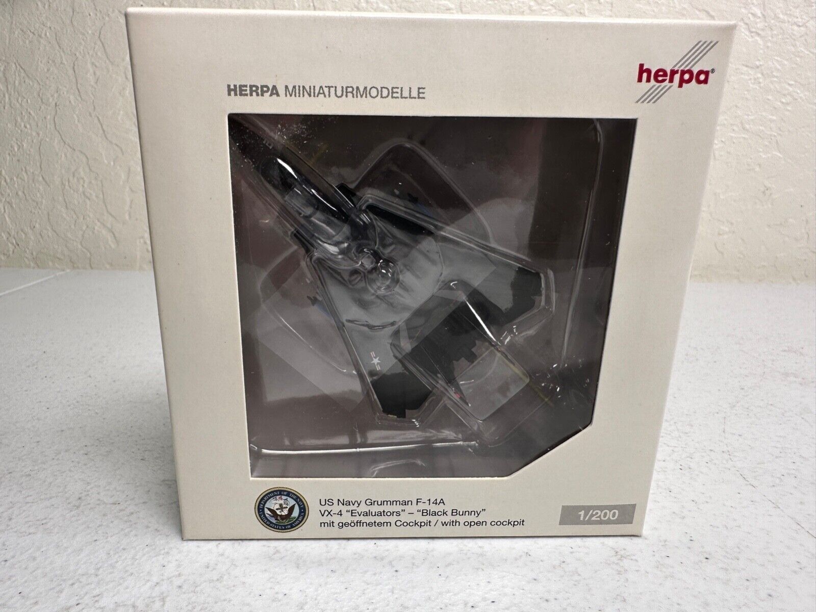 HERPA 1:200 - US NAVY GRUMMAN F-14A X-4 EVALUATORS BLACK BUNNY # 550314 HERPA 1:200 - US NAVY GRUMMAN F-14A X-4 EVALUATORS BLACK BUNNY # 550314
