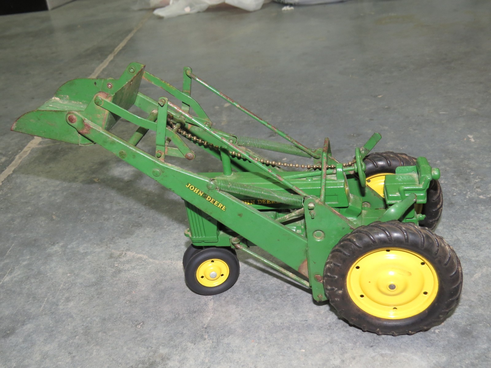 Vintage John Deere 60 Tractor with Mounted Loader restored original loader 1:16