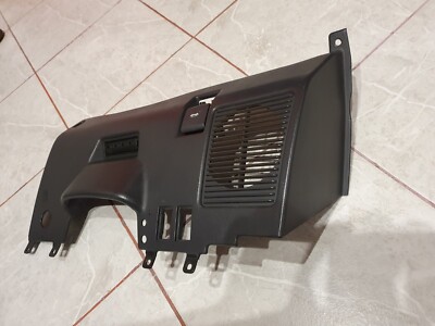 Bark Under the Steering WheelToyota Celica WITH LOUDSPEAKER INSIDE ST18X 8993