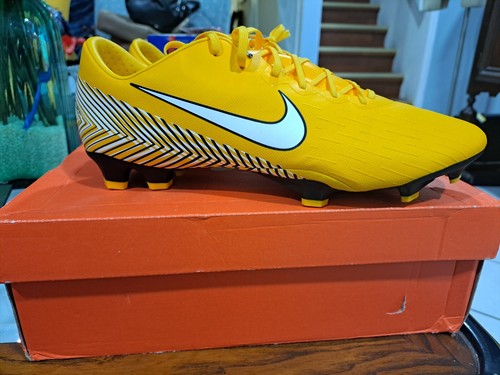 NIKE マーキュリアル　vapor 12 pro Nike Mercurial Vapor XII Pro FG - White/Metallic Cool Grey