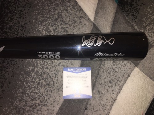 Ichiro Suzuki Signed Commemorative 3000 Hit Bat Miami Marlins History Beckett